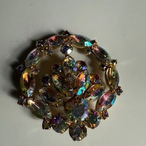 Elegant Gold and Multicolor Brooch